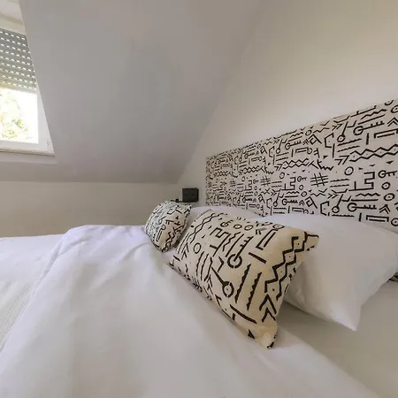 Neue In Der Naehe Von Trier